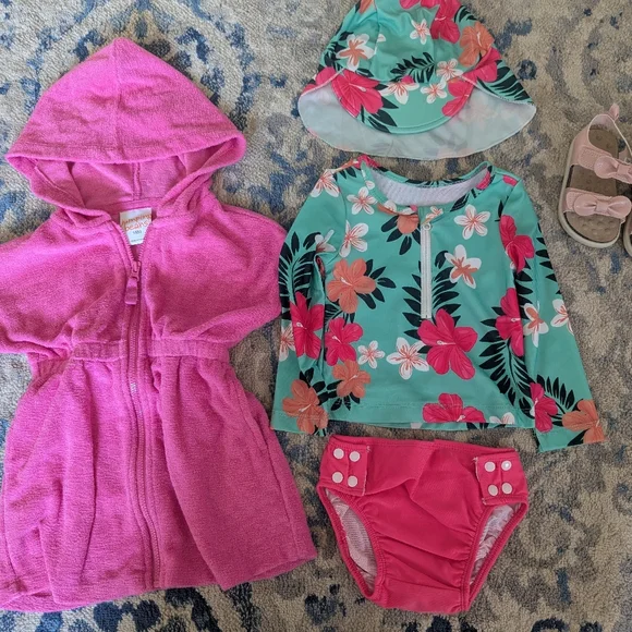 Baby Girl 18 Month Clothing Bundle - Picture 6 of 10